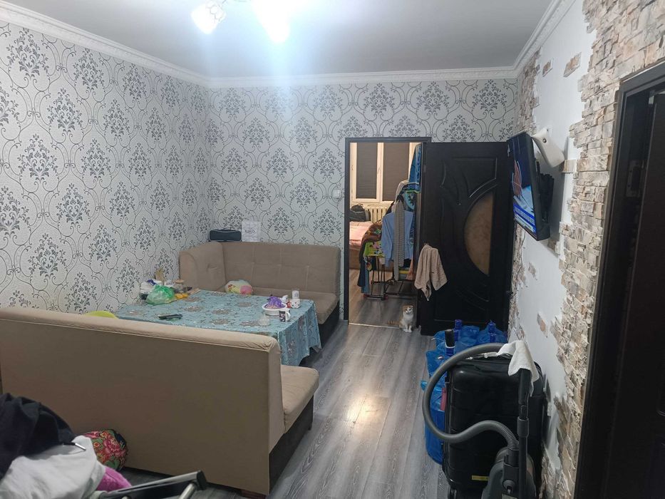 Квартира массив Феруза 2 комнатная свой