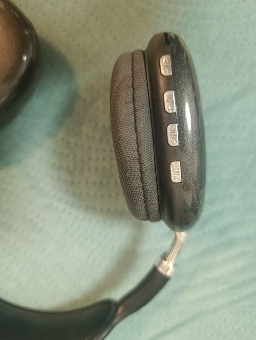 Căști Bluetooth Over-Ear Wireless – stare bună