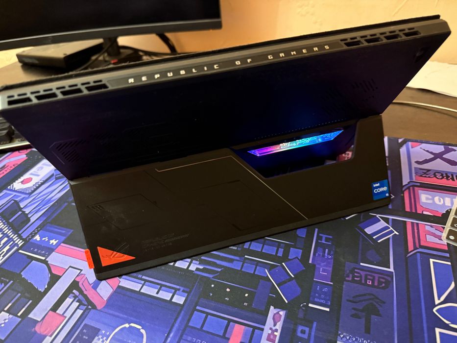 ASUS rog flow z13