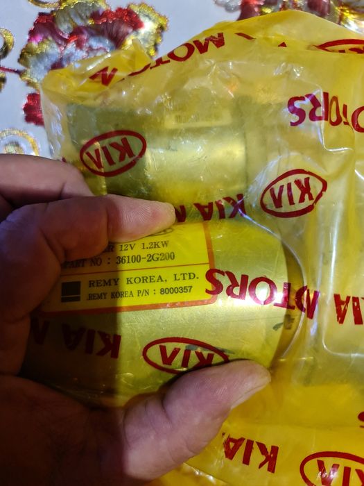 Продам стартер Kia Sorento, Hyundai Santa Fe 2012