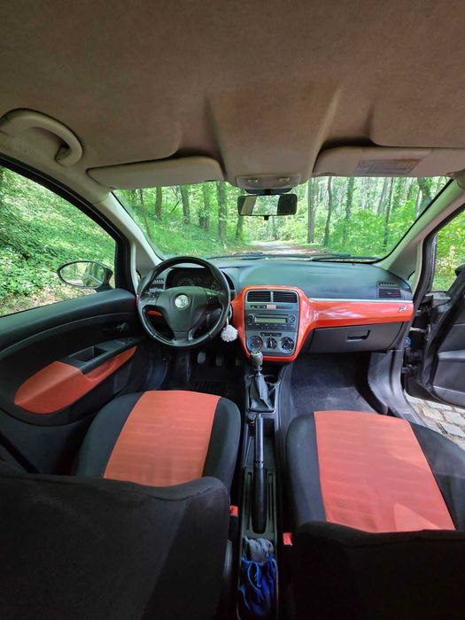 Fiat Punto 1.4 бензин • 78 к.с. • 2005 г.