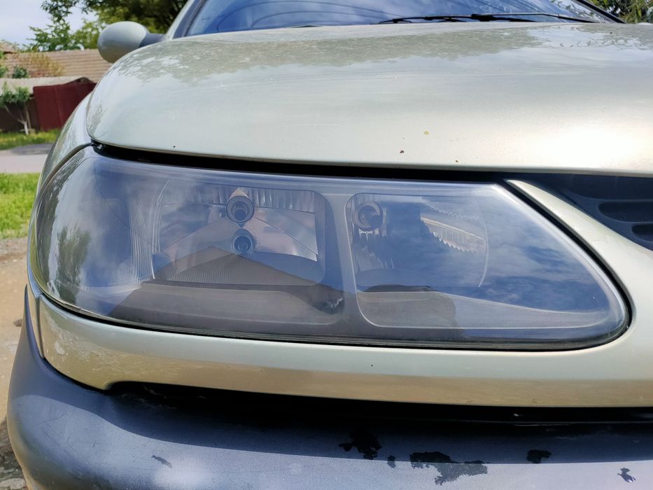 Dezmembrez Renault Laguna 1 ph2 1.6 16v 1998 editie Concorede