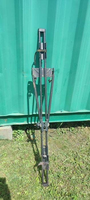 Vând suport bicicletă