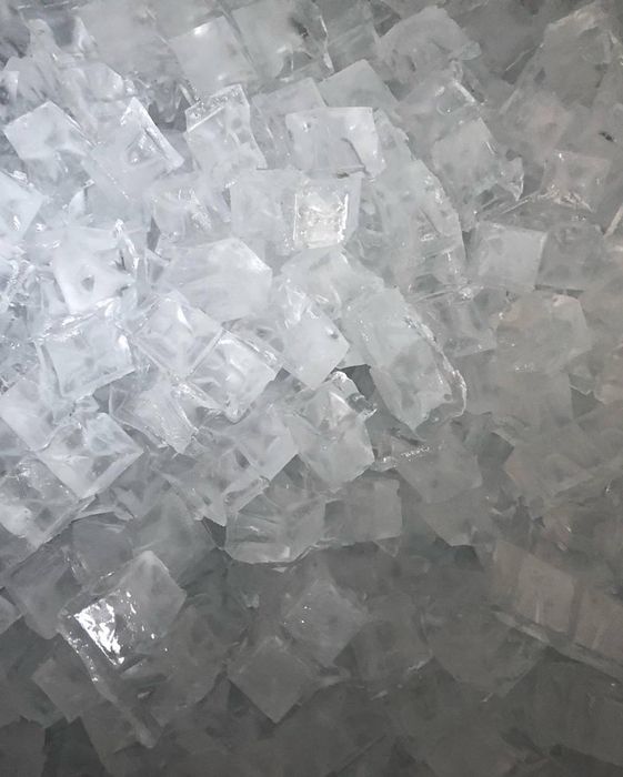 Продаем лед в кубиках