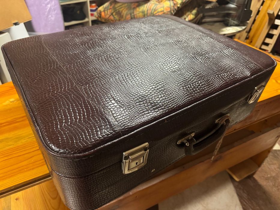 Лот ретро куфари