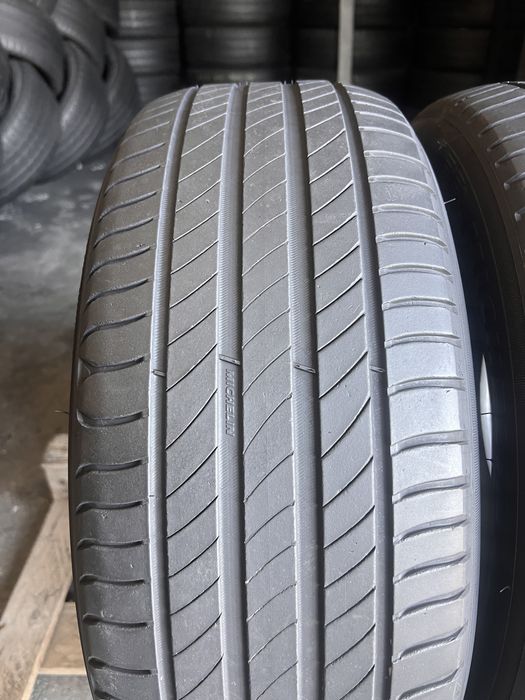 2 anvelope vara 215/55/16 , Michelin !