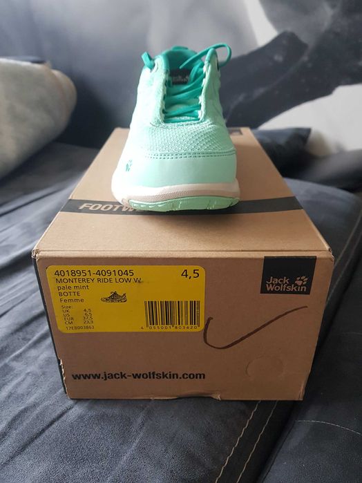 Туристически обувки Karrimor размер 36.5 и 37 и Jack Wolfskin 37.5