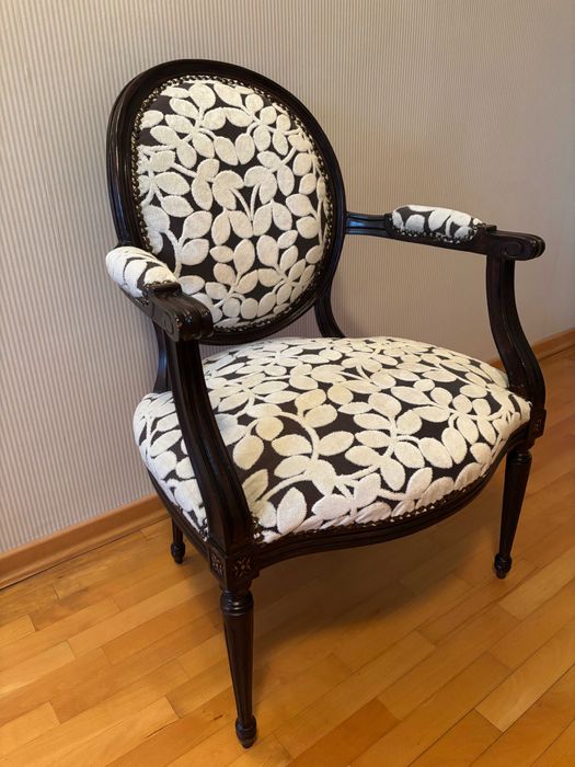 Антикварно кресло, изработено в периода 1910-1920 г.