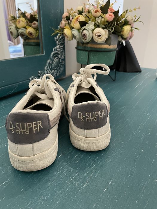 Продаю кеды