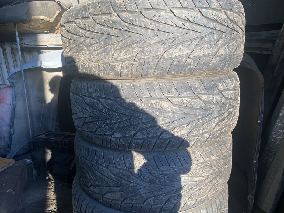 Срочно 3 балонна r19/245/55