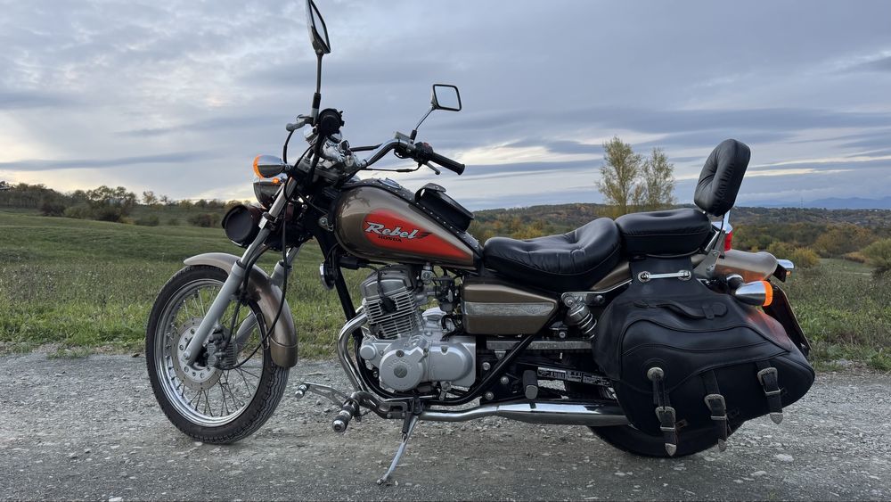 Moto Chopper HONDA REBEL 125 cmc 2000 impecabila