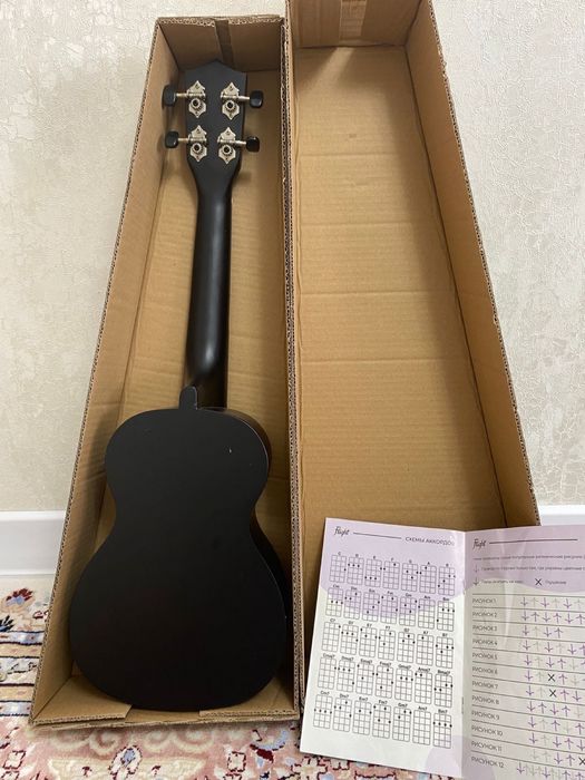 Продам укулеле сопрано