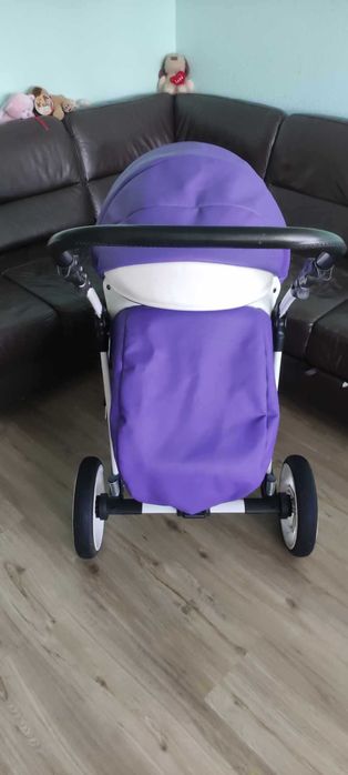 Количка 3 в 1  лилаво и бяло кожа