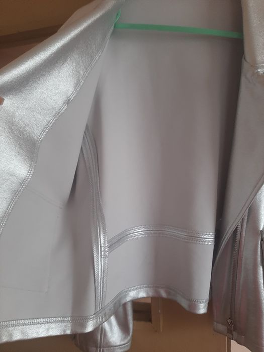 Детско  яке  Calvin Klein !