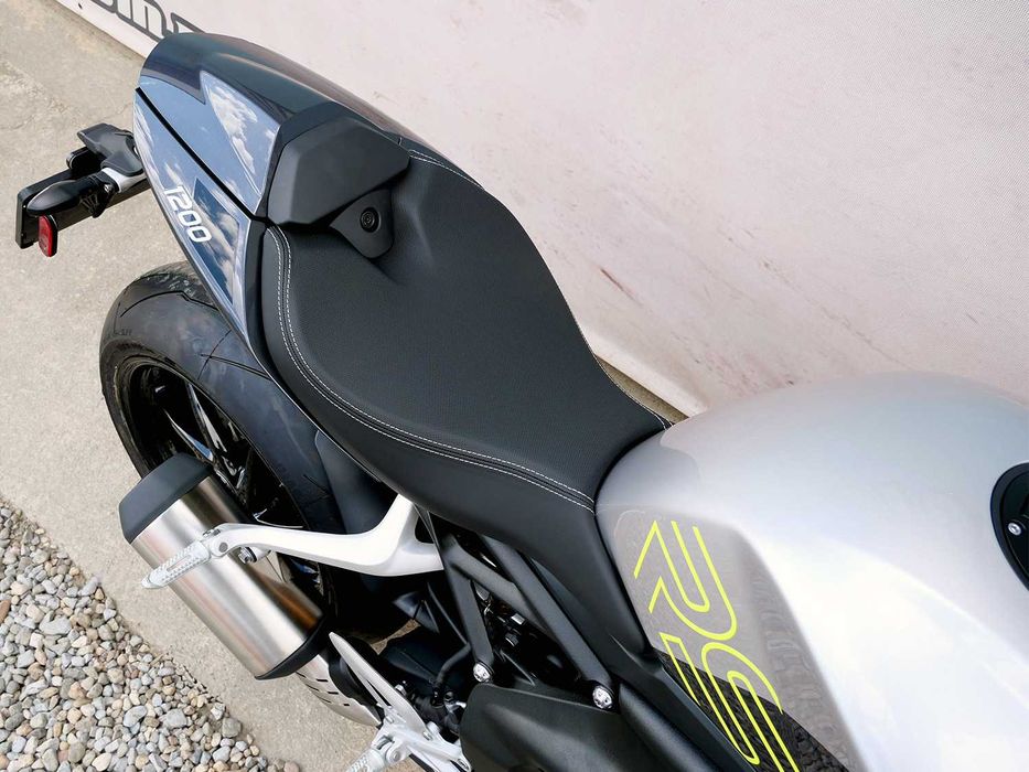 Promo Motocicleta Triumph Speed Triple 1200 RS 2025 | Rate | Leasing