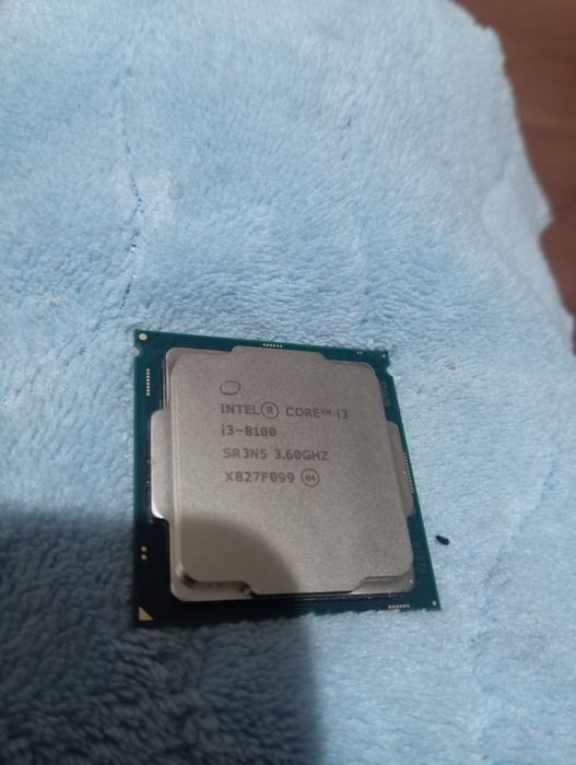 Процессор i3 8100