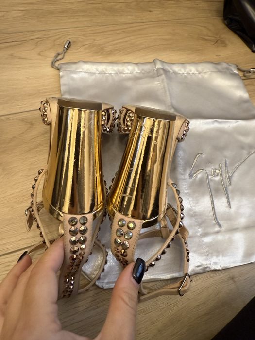 Sandale Giuseppe Zanotti Angie 35