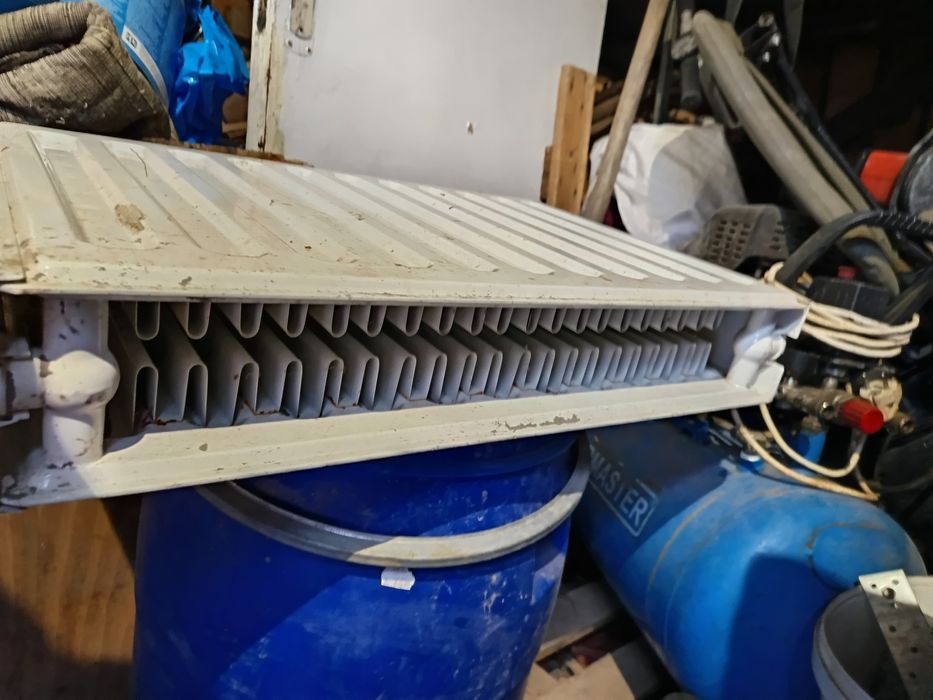 Vând 2 calorifere noi 40x60