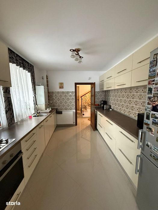 Vila tip Duplex , gata de mutat!