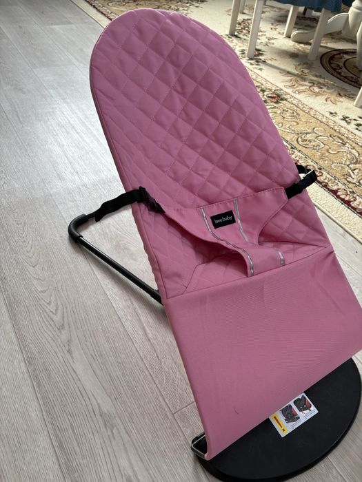 Продам шезлонг для девочки.