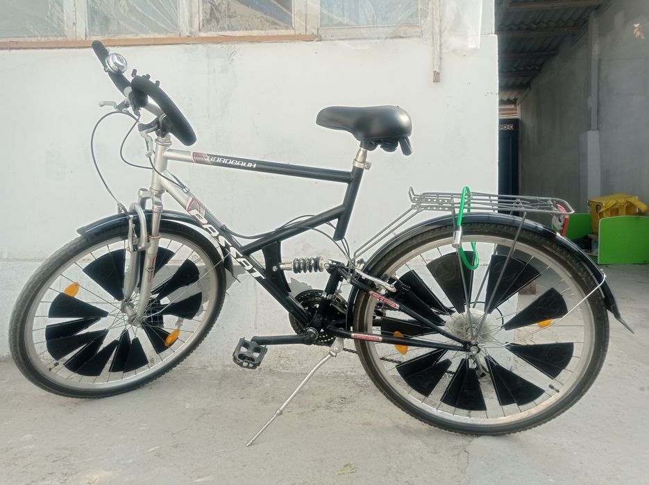 Velosiped sotiladi zaril pul kerak 5 kun boʻldi