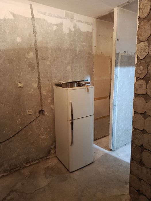 Юнусабад 14 метро Туркестан 1/4/4 Балкон 2х6м