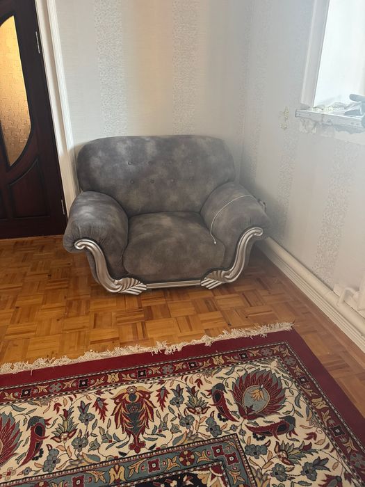 Диван хитой холати зур 3 талик синган жойи йук