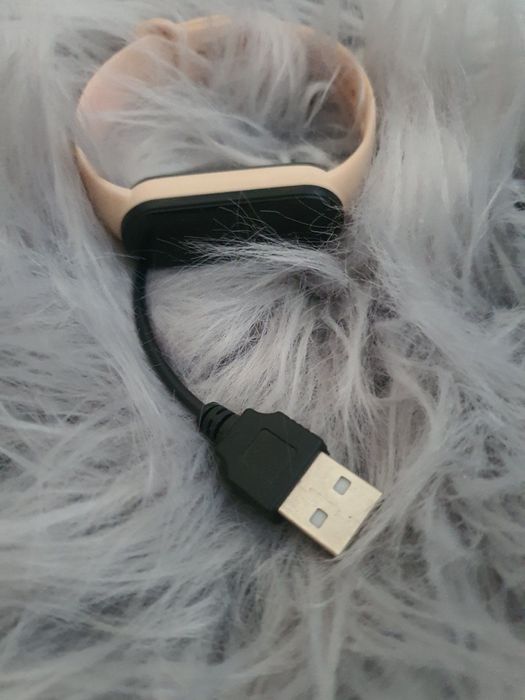 Розова Смарт гривна