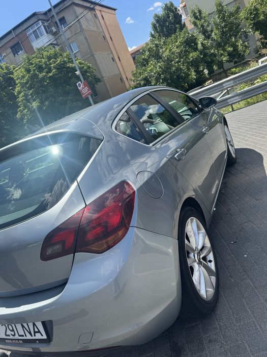 Opel Astra j 1.7d