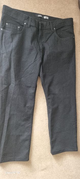 Джинсы по 2000 каждая пара