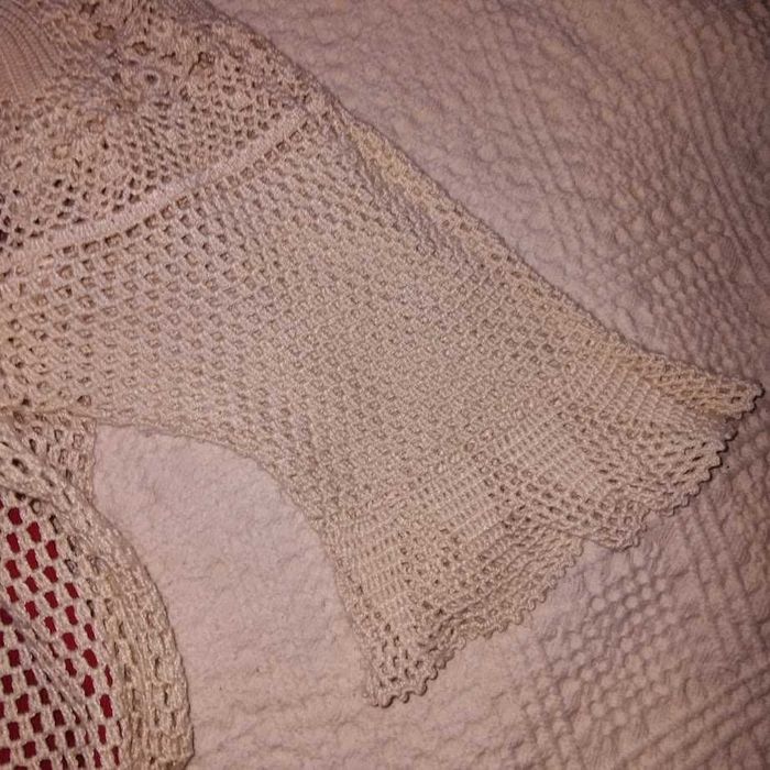 Дамскa плетенa  блуза в бежов цвят 100% памук