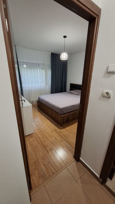 PROPRIETAR;Apartament 2 camere modern, decomandat - 5 minute Metrou Apărătorii Patriei — fotografia 1
