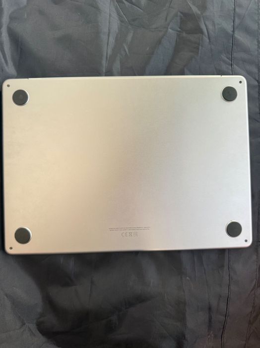 Mac Book 13 air m3