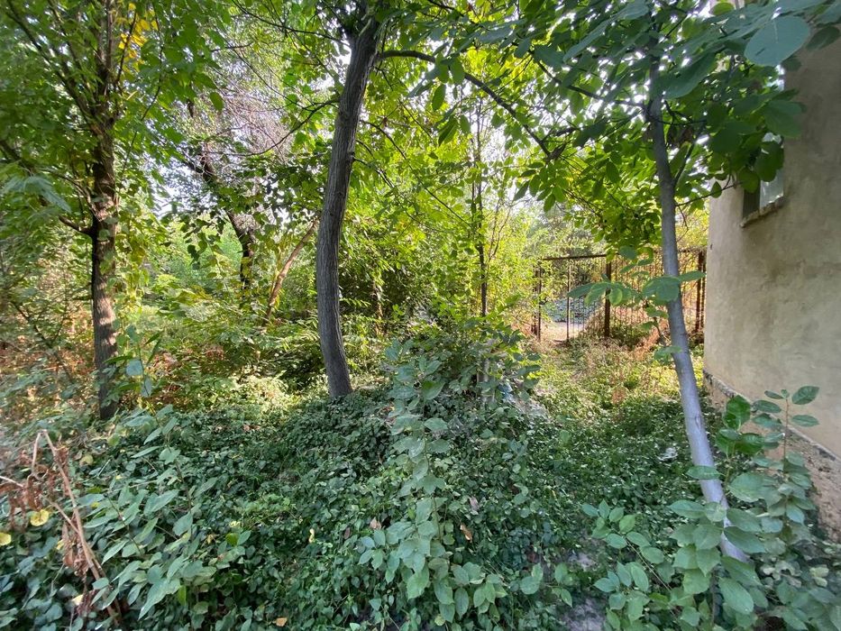 Продается земля на дачном поселке