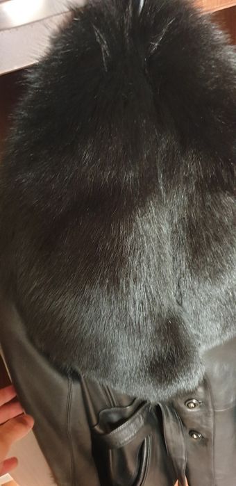 Haina de piele cu guler natural de vulpe