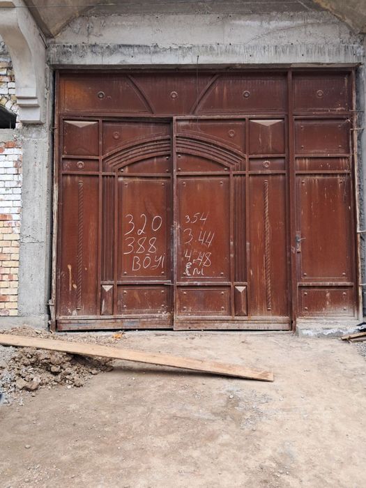 Katta metall qalin Darvoza - Tayyor qurilmalar Qarshi на Olx