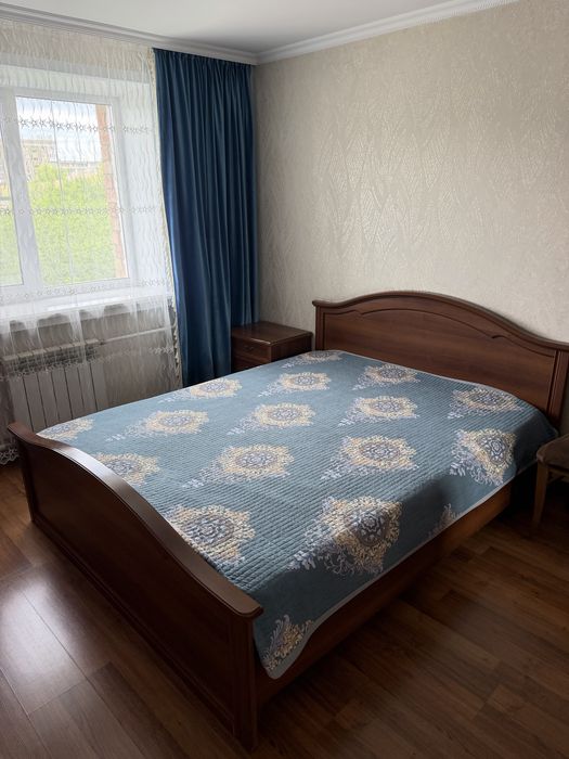 Продам спальный гарнитур