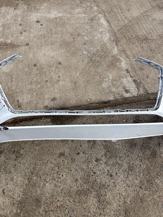 предна броня за audi a6 c8 4K0807437
