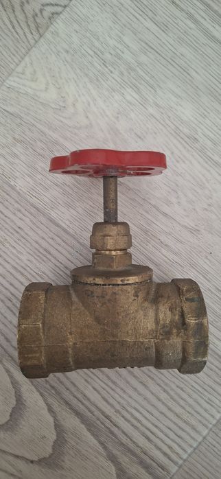 Продам кран для воды