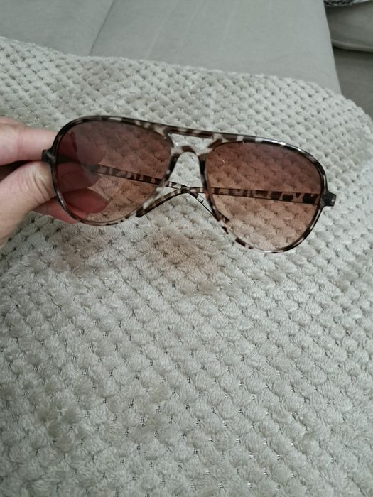 Продам солнцезащитные очки.новые