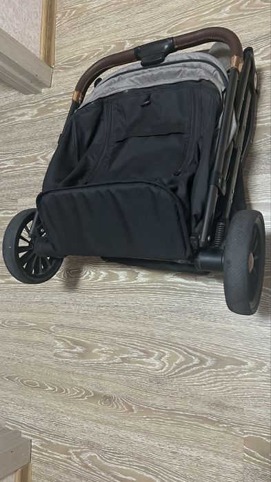 Продам детскую коляску