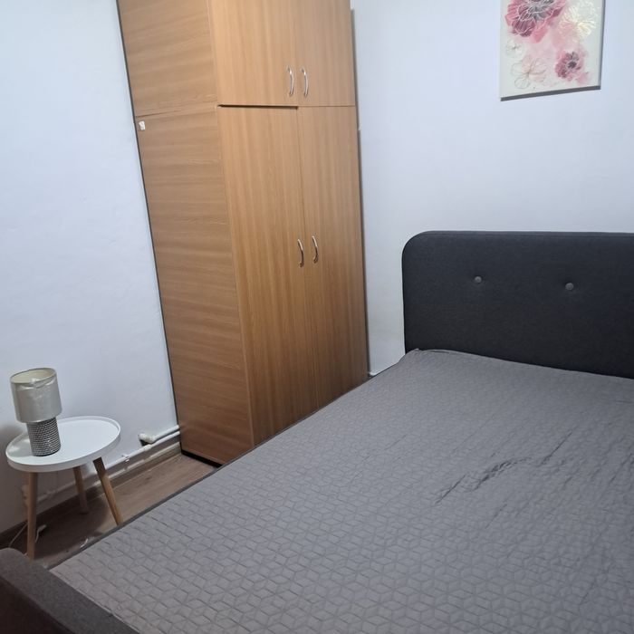 Inchiriez apartament 2 camere