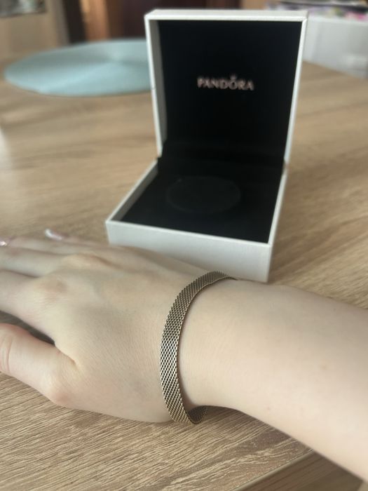 Гривна Pandora със всички сертификати