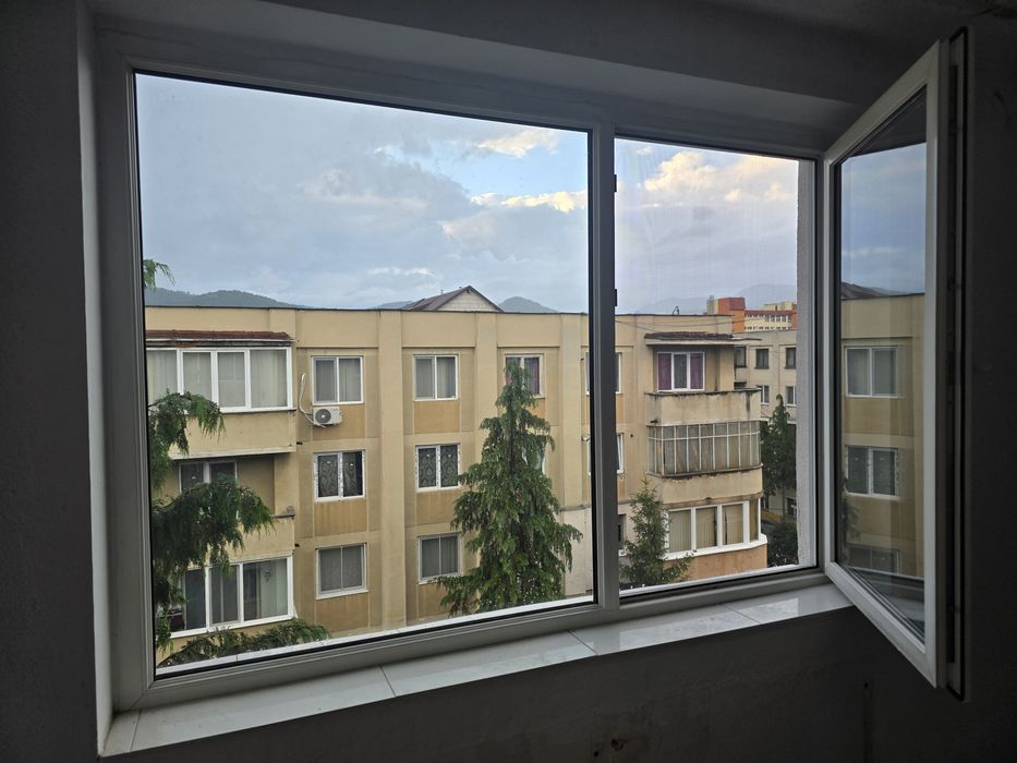 Vând geamuri termopan PVC – 7 buc , diferite dimensiuni