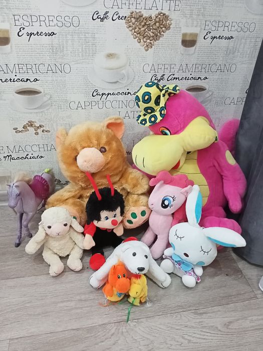 Продам мягкие игрушки,чистые.  За все 5000 тг.