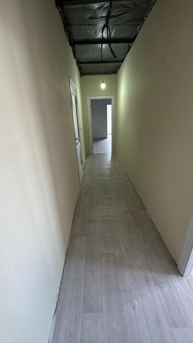 Продам два дома на одном участке,