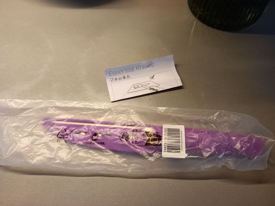 Нож TUPPERWARE чисто нов