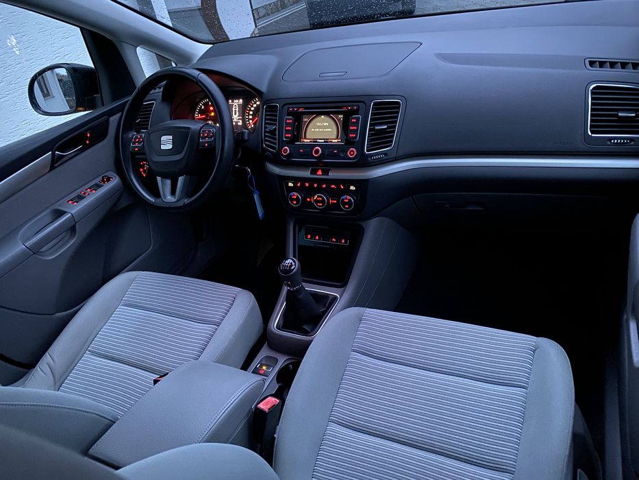 SEAT-Sharan-2.0-Tdi -140-Cp-7-Locuri ~Camera retur-Bi-xenon-Top