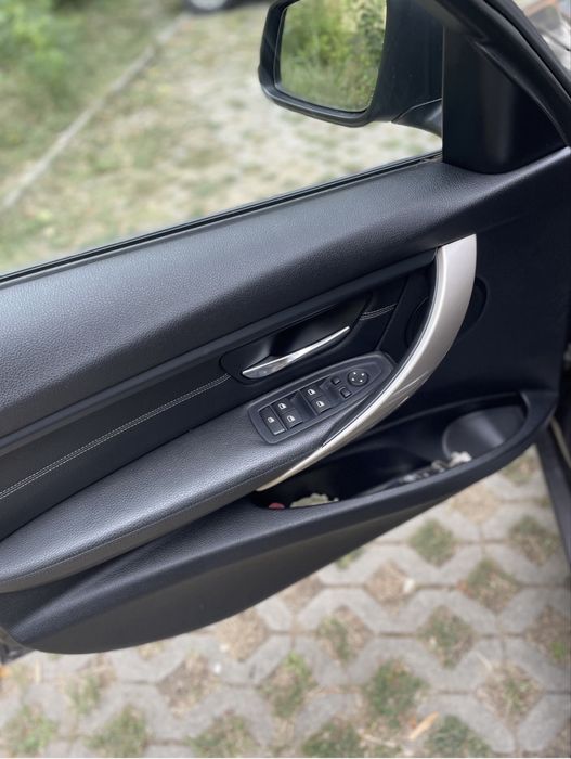 Vand sau Schimb Bmw f30 320d(Passat cc)