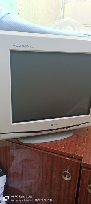 Монитор от компьютера